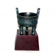 鼎擺件,銅鼎擺件定做,鑄銅鼎擺件定做